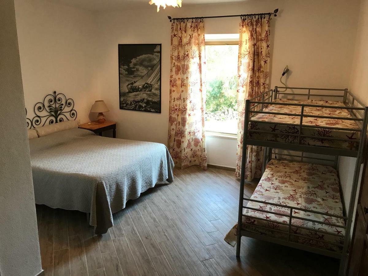 サンタ・テレーザ・ガッルーラ Le 25 Tartarughe Bed & Breakfast エクステリア 写真